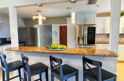 Marathon House | ASK ABOUT Sept-Oct2026 SPECIAL! 14Bd10Bth Home Comfortably Accommodates Up to 30