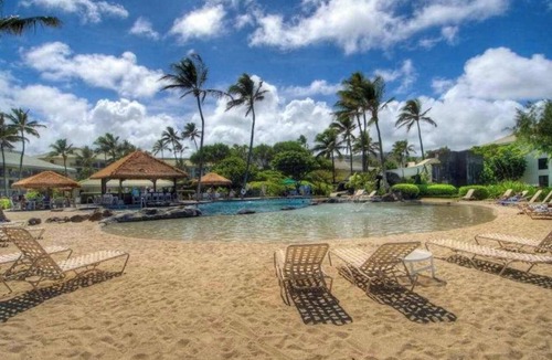 Hanamaulu Apartment | August Sale - Third-Floor Lihue Condo with Resort Pools, Gym, Spa & Dining
