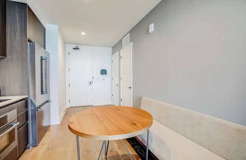 Rainey Street Historic District Condo | Austin hideaway in the heart of the city with rooftop pool, terrace, and gym