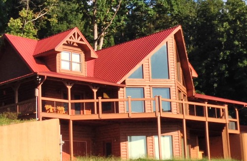 Guild Cabin | Awe-Inspiring Views/Spacious Cabin/Pickleball Court