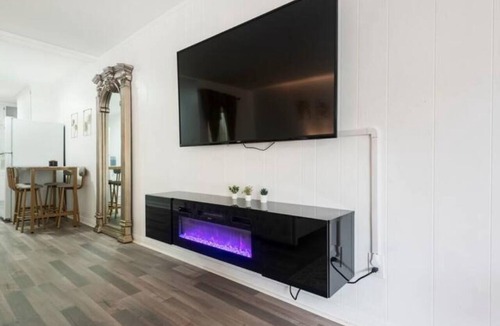 Crown Point Apartment | Bay Bliss: Luxurious Comfort with Stunning Views