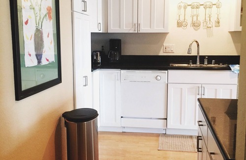 Crown Point Condo | Bay View Condo - Step out onto Fanuel Park and Bay w/Parking
