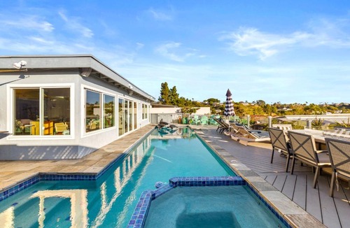 Bay Ho House | Bayside Bliss House - Pool Spa Views