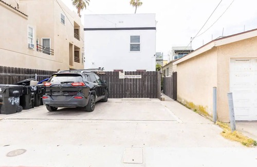 Crown Point House | Beach Home W AC - 5 BR - Free Parking - EV Charge
