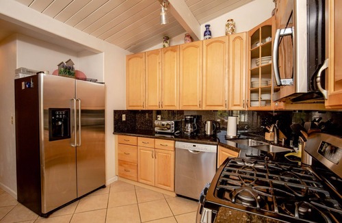North Clairemont House | Beautiful 3 Bedroom 2 bath home with 3 Cal King size beds!