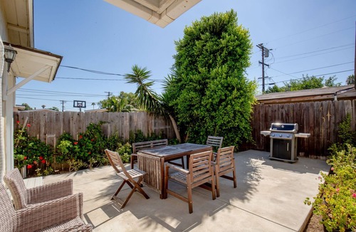 North Clairemont House | Beautiful 3 Bedroom 2 bath home with 3 Cal King size beds!