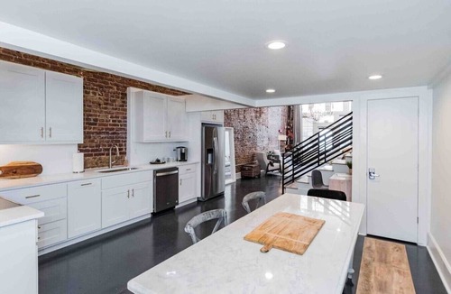 Civil Rights Historic District House | Beautiful & Extra Large Loft with 2 King Suites