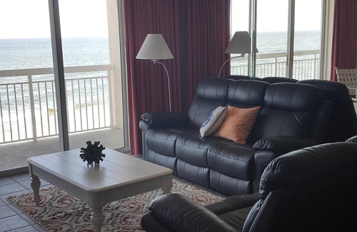 Crescent Beach Condo | Beautiful Oceanfront Condo- Crescent Shores - Privately Owned and Maintained