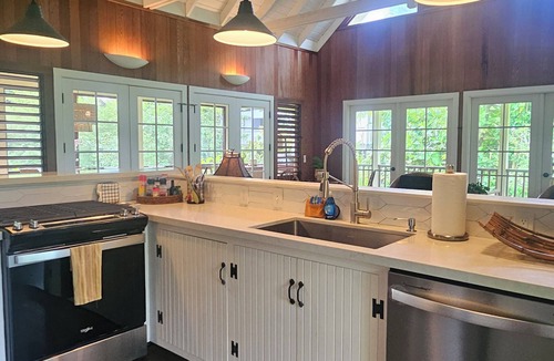 Kilauea Cottage | Beautiful Plumeria Cottage-Anini Beach Plantation Style Home
