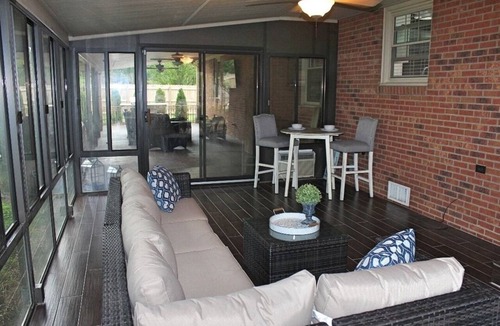 Murfreesboro House | Beautiful Rustic Murfreesboro Home just minutes from I24, MTSU and more