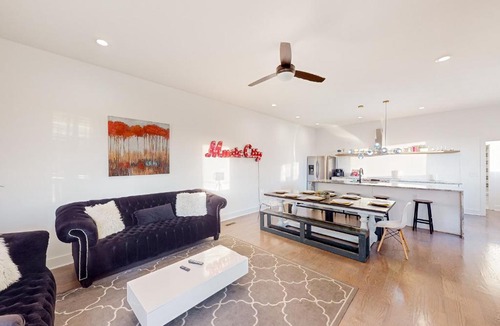 Katie Hill Neighborhood House | Blue Sapphire 4