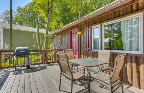 Greentown House | Boat, Hike & Fish: Rustic Greenwood Retreat