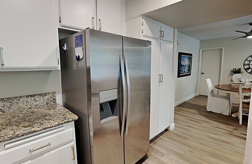 University City Condo | Brand NEW Remodel Single Level 2 Bd 2 Ba 2 Car Garage POOL UTC La Jolla Close to UCSD!