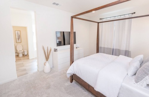Spring Valley House | BRAND NEWLY BUILT HOME. Built completed in December 2022. Come and experience.