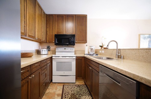 Wailua Condo | Breathtaking Oceanfront Views from Top Floor Condo at Wailua Bay View – A Coastal Paradise!