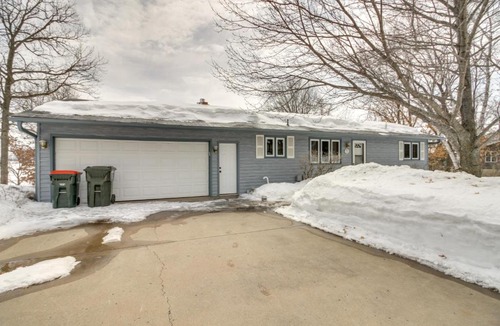 Breezy Point House | Breezy Point House w/Dock on Pelican Lake!