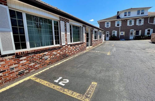 Swarthmore Apartment | Bright 1BR Central Location Parking Near College