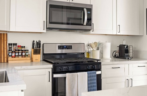 Mid-City House | Bright & Roomy 3-bedroom house in Central San Diego