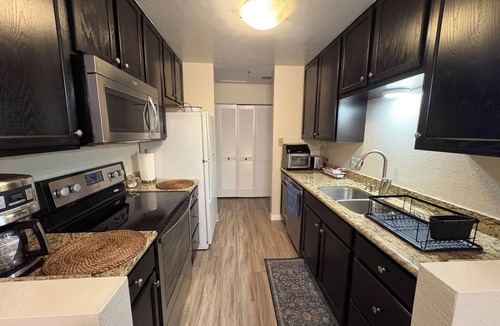 University City Apartment | Bright Second-Floor 2 Bed, 2 Bath Condo in Prime 92122 Location, Near UCSD, UTC