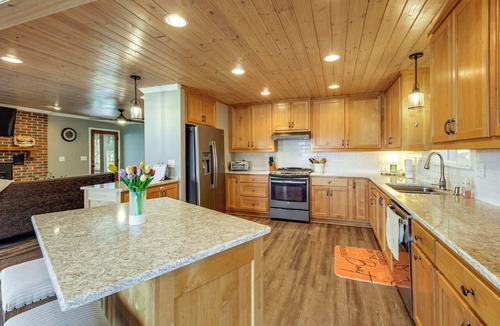 Estill Springs House | Bring Your Boat! Waterfront Stay on Tims Ford Lake