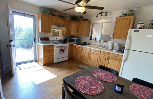 Lazear House | Bungalow on a private 70 acre ranch