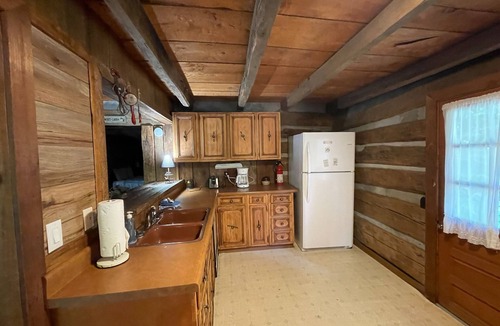 Cherokee Cabin | Cabins In The Pines Unit 3-Motorcycle Friendly-Wood Fireplace - Covered Porch