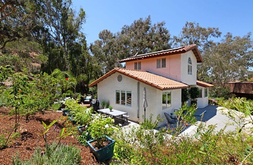 Mission Hills House | Canyon Retreat Near Balboa Park