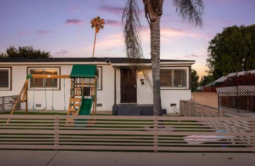 Linda Vista House | Central home Spacious