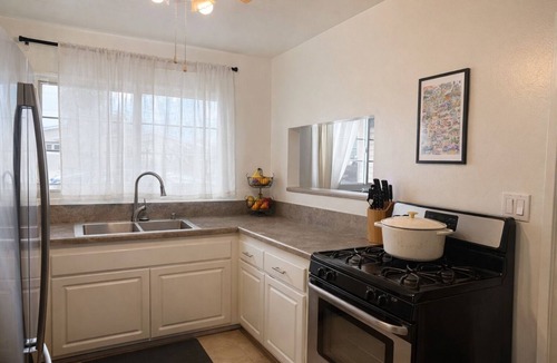 Clairemont House | Centrally Located San Diego Oasis