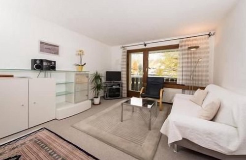 Sils-Maria Apartment | Chesa Margretta OG
