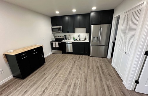 Clairemont Mesa West House | Charming 1-bedroom 1-bath in marvelous San Diego with AC
