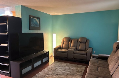 North Park Condo | Charming 1-bedroom condo with one garage space