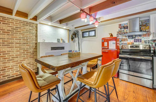 Seattle Metro Area House | Charming 1-bedroom unit in tranquil Burien with WiFi, AC, private yard