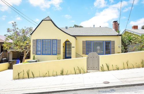 Hillcrest House | Charming 1920s Mariposa Cottage Heart Of Hillcrest