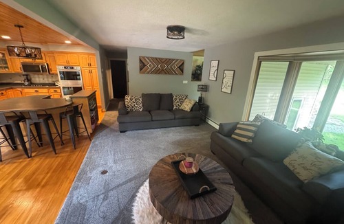 Duluth House | Charming 2-bedroom house with outdoor hot tub and recreation in rural Duluth