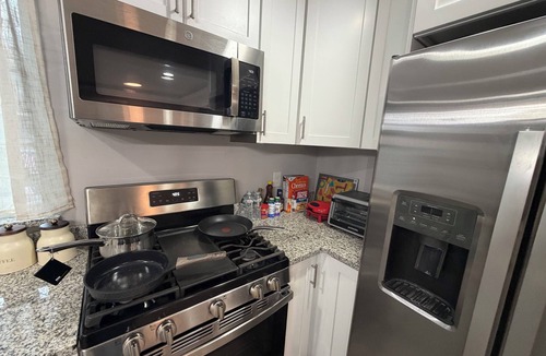 Morristown House | Charming 2-bedroom townhome with AC in peaceful Morristown