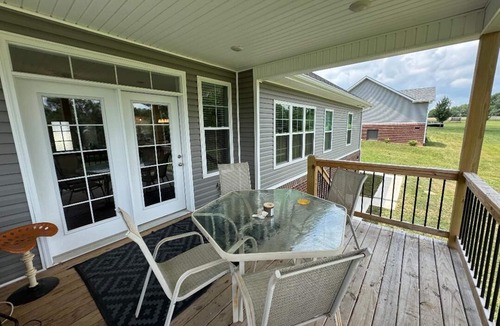 Mount Sterling House | Charming 3-bedroom house in marvelous Mount Sterling with WiFi, AC