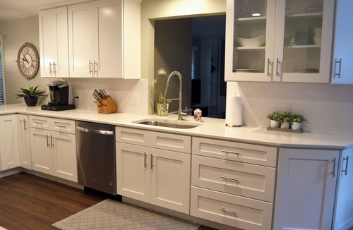 Howland Corners House | Charming, convenient 4BR in the Heart of Howland.