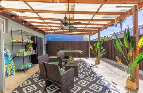 North Clairemont House | Charming, family-friendly home 20 mins from Gaslamp+PetcoPark+ConvCenter.
