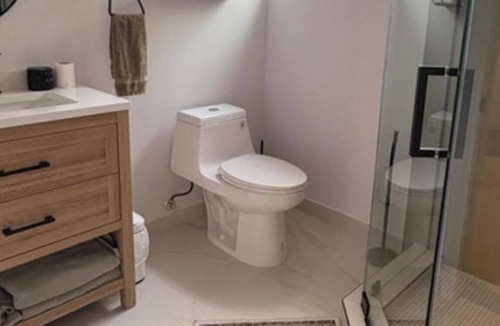 Itasca House | Charming newly remodeled 3-bedroom house in Itasca with all the latest amenities