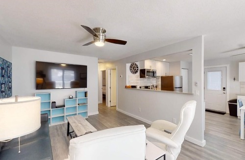 Surfcrest Village Cottage | Charming Oceanfront Key West Style Cottage at Surf Crest Village #9