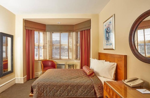 Gayborhood Hotel | Charming Philly Boutique Room - Your Historic Getaway