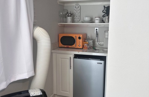 La Mesa Apartment | Charming studio in delightful La Mesa with WiFi, AC and Deck