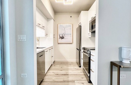 Little Italy Condo | Chic Little Italy Downtown Condo