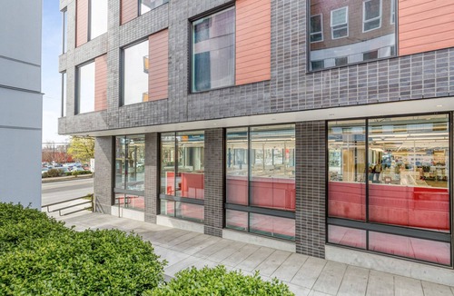 West Woodland Apartment | Classic Ballard 1BR w/BBQ, Lounge & W/D, onsite retail, by Blueground
