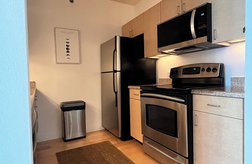 Little Italy Condo | Classy 1-bedroom condo in Little Italy, Downtown San Diego, with AC, gym, valet