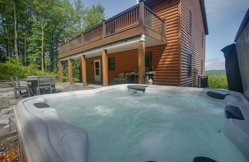 West Decatur Cabin | Cliffside Cabin, Stunning views and 100% privacy