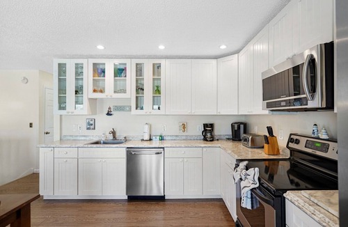 Surfcrest Village Cottage | Coastal Cottage with community pool, free parking and boardwalk to beach- SCV 12