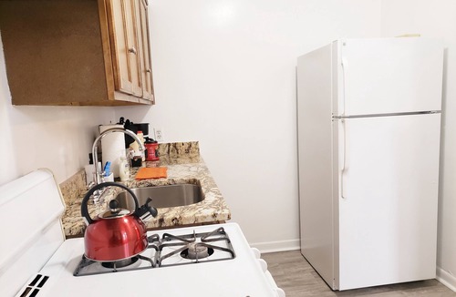 Berwyn Apartment | Comfy Bed/Free Parking&Wifi/NearHosp/ORD/MDW/DT