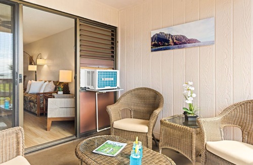 Nawiliwili Condo | Condo-Ocean & Mountain View, 2BR Ensuite Baths, 2 Lanais, Walk to Kalapaki Beach